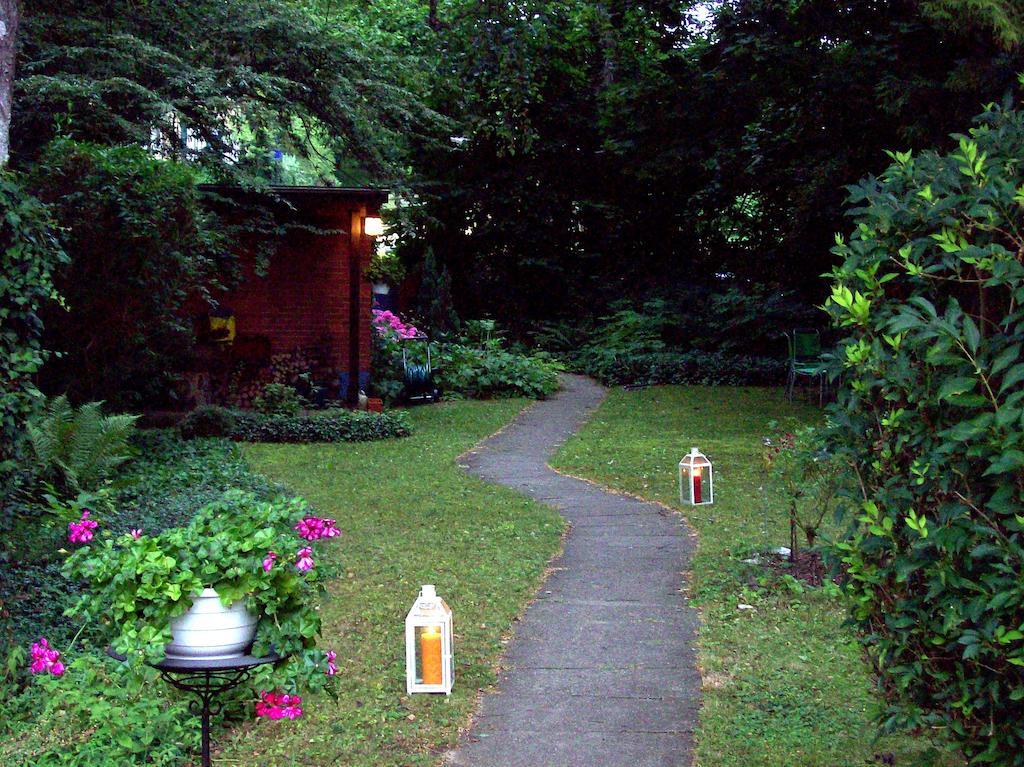 Chez Jean Et Daisy Bed & Breakfast Riehen Ngoại thất bức ảnh