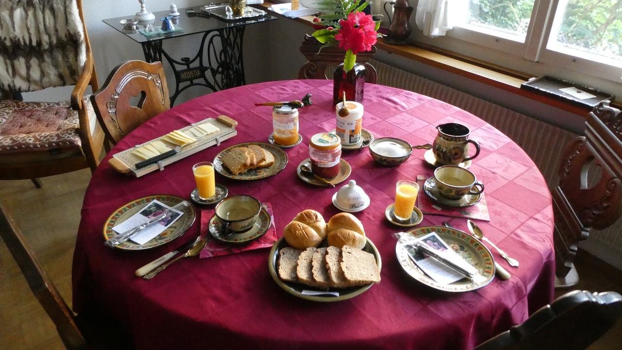 Chez Jean Et Daisy Bed & Breakfast Riehen Ngoại thất bức ảnh